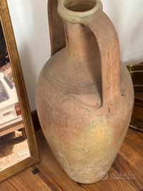 Anfora in ceramica, grezza