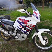 Honda Africa Twin 750