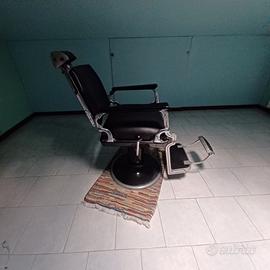 Sedia da barbiere anni 50 completamente ristruttur