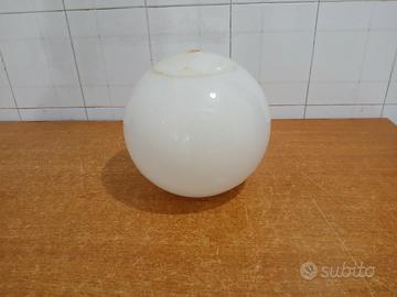 Antica Sfera da Lampadario, Vetro Opalino liscio.