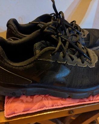 Scarpe Under Armour taglia 43