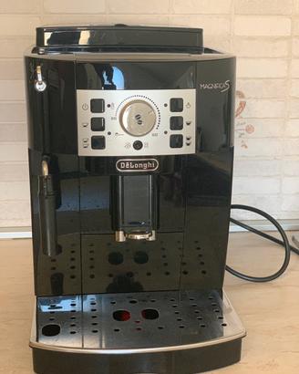 De’Longhi Magnifica S ECAM 22.110