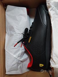 2 scarpe Ferrari Roma Via perf Numero 46 è 47