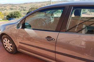 VOLKSWAGEN GOLF 1.6 USATA  A 2500TRATTABILI