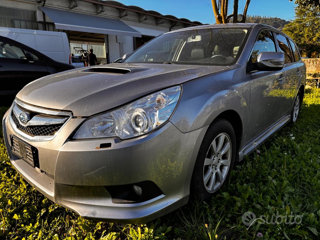 SUBARU Legacy 5ª serie