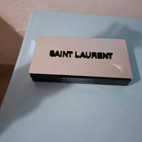 Espositore pubblicitario Saint Laurent