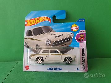 hot wheels Ford Cortina Lotus