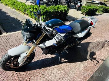 BMW F 800 R TUTTO INCLUSO ANCHE PASSAGGIO!