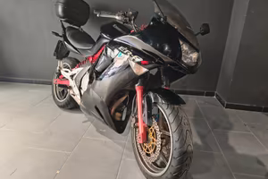 Kawasaki ER 6F pronta all'uso