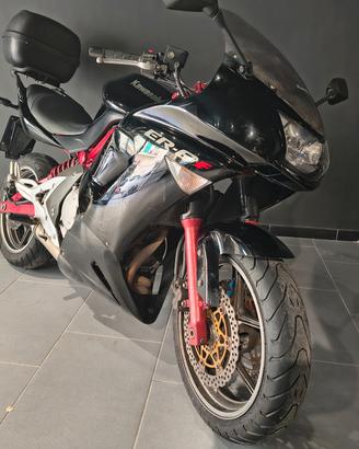 Kawasaki ER 6F pronta all'uso