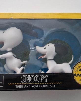 Snoopy "Then and Now" Figure Set - Peanuts 60 Year