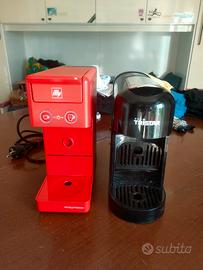 COPPIA MACCHINE CAFFE' A CAPSULE ILLY E TRISTAR