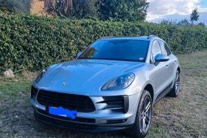Porsche Macan  180 kw
