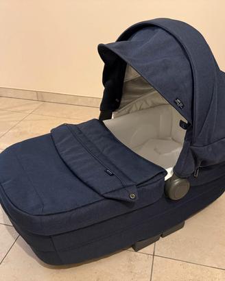 Inglesina trio Trilogy Blue/Bianco +base+ standup