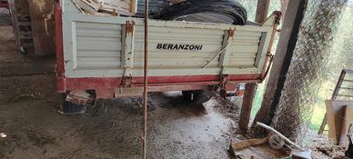 rimorchio per trattore