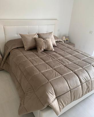 Camera da letto completa con materasso