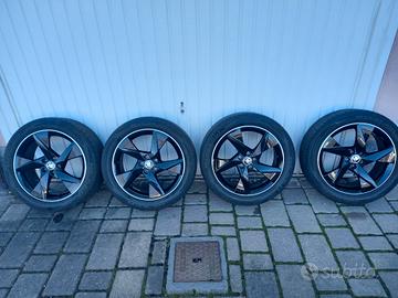 Cerchi Volans neri da 17" - gomme Nexen 205 50 r17