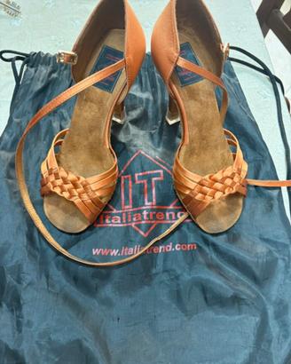Scarpe da ballo latino americano