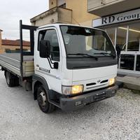 Nissan Cabstar 120.35 3.0 Tdi PL-RG Cabinato SE Ca