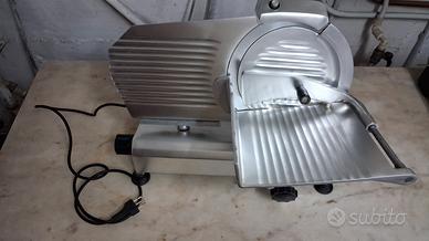 affettatrice elettrica professionale