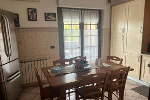 Villetta a schiera di testa a santa Teresa