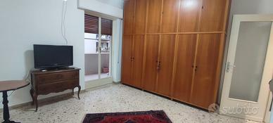 Camera arredata Restivo/De Gasperi utenze incluse