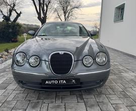 Jaguar S-Type 2.7 diesel V6 Classic
