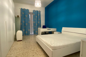 Stanza per STUDENTESSA