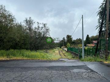 Terreno Via Torre del Vescovo Nicolosi