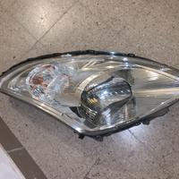 Faro anteriore dx suzuki swift 2010/2017 trattabil