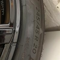 Cerchi 20 con gomme range rover