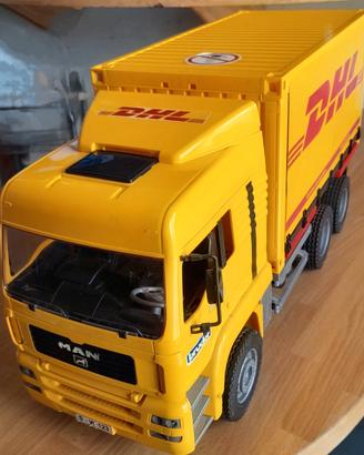 Camion giocattolo Bruder DHL grandi dimensioni