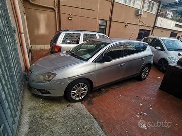 Lancia Delta 1.6 MJT DPF S Gold