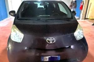 Toyota IQ per disabile
