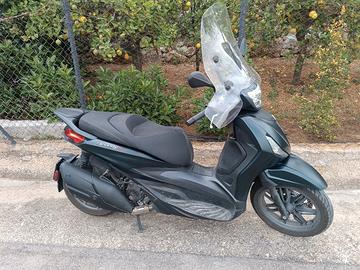 Beverly 400 s nero tempesta