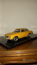 Alfa Romeo Giulia GT 1300 in scala 1/24