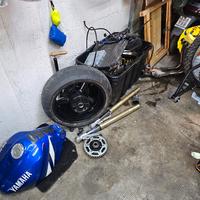 stock ricambi originali yamaha r1 2000/2001