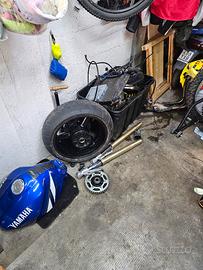 stock ricambi originali yamaha r1 2000/2001