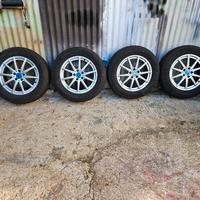 Cerchie e gomme  Mercedes 215 65 R17