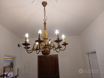 LAMPADARIO OTTONE MOLTO BELLO 8 LUCI