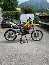 Suzuki rm 125 2000