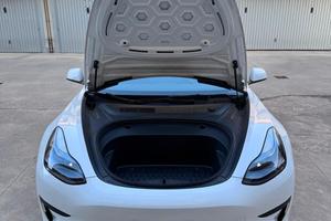 Tesla Model 3 RWD