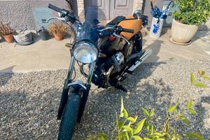 Moto Guzzi LT 750 V7