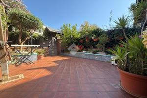 VILLA A SCHIERA A MASSA DI SOMMA