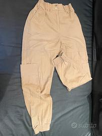 Pantaloni Bershka con tasconi