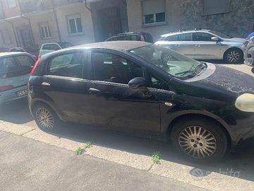 grande punto NERA euro 4   km 240000