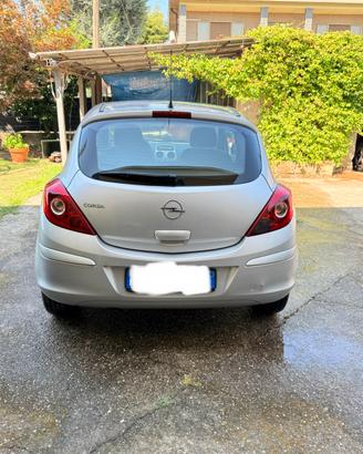 Opel corsa 2008 1000 benzina