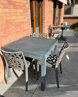 Tavolo da esterni