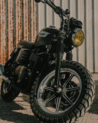 Triumph bonneville