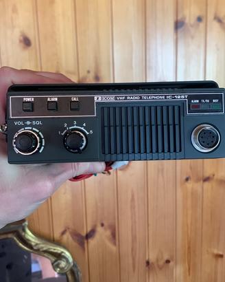 Ricetrasmettiore radio telefono vhf